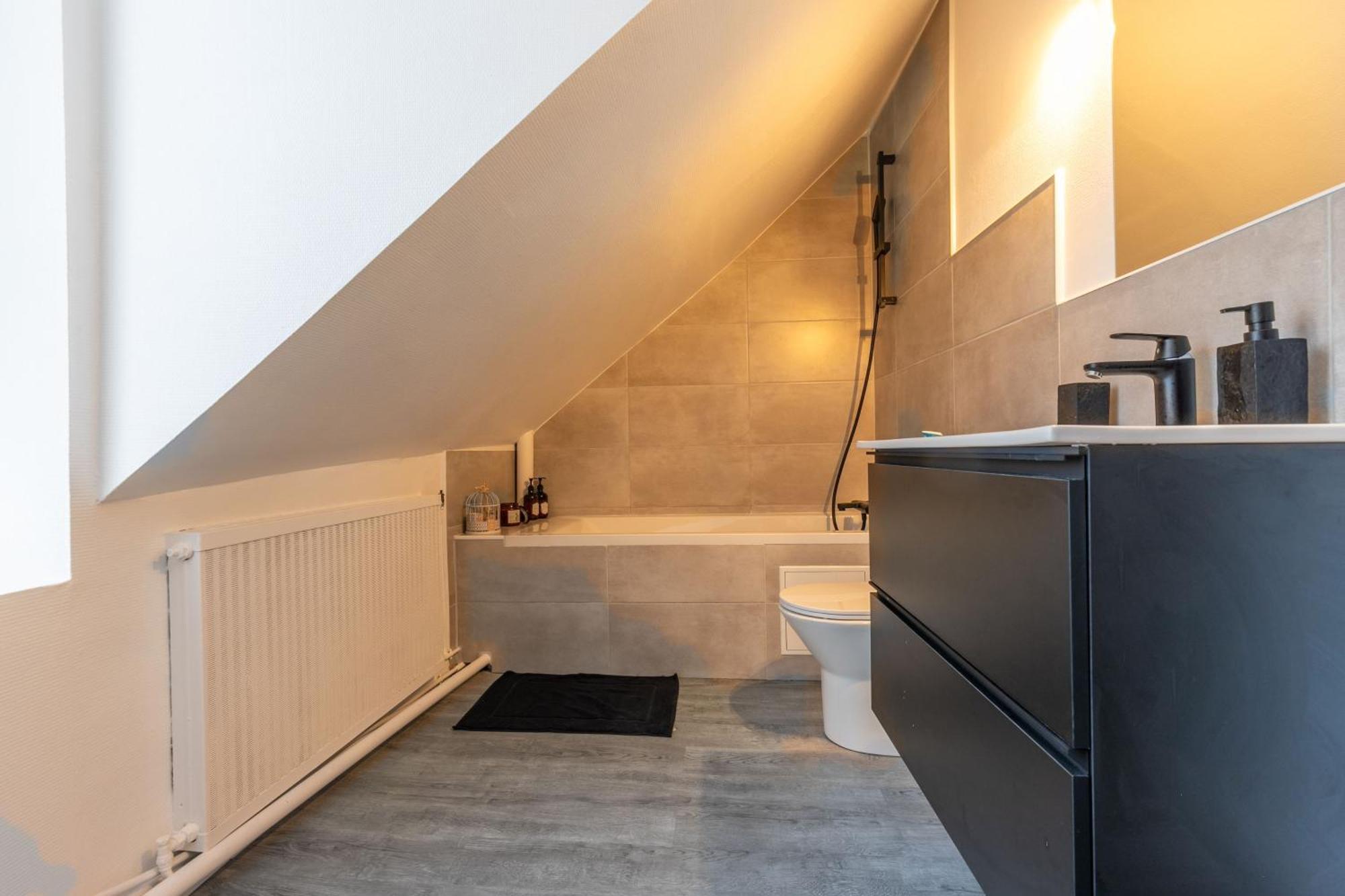 Le Gentleman Apartment